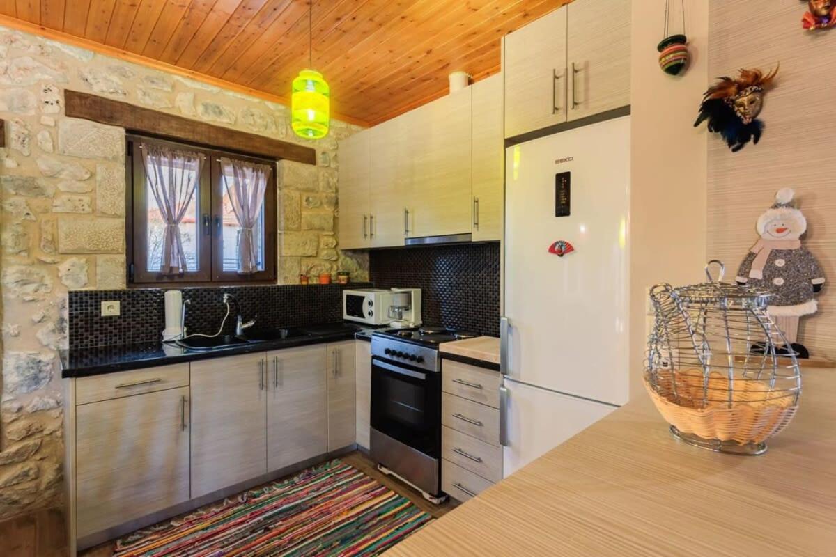 Arcadia Getaway - Levidi Sani 11 Suite Ngoại thất bức ảnh